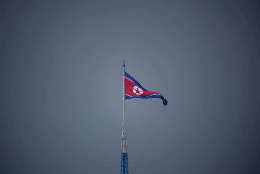 Bandeira norte-coreana